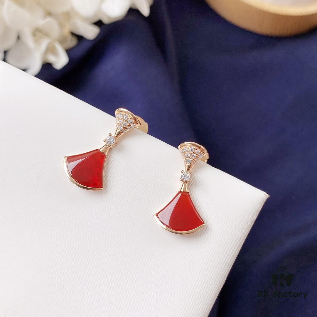 692fc76299f2d84055c88d9e Bvlgari Divas Dream Series Rose Gold Red Stud Earrings - Christmas Limited Edition