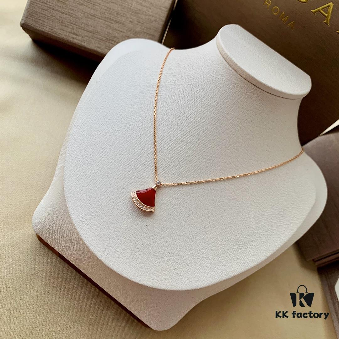 692fc76799f2d84055c88da4 S925 Silver Plated with 18K Gold Bvlgari Divas' Dream Series Natural Red Agate Fan Pendant Necklace
