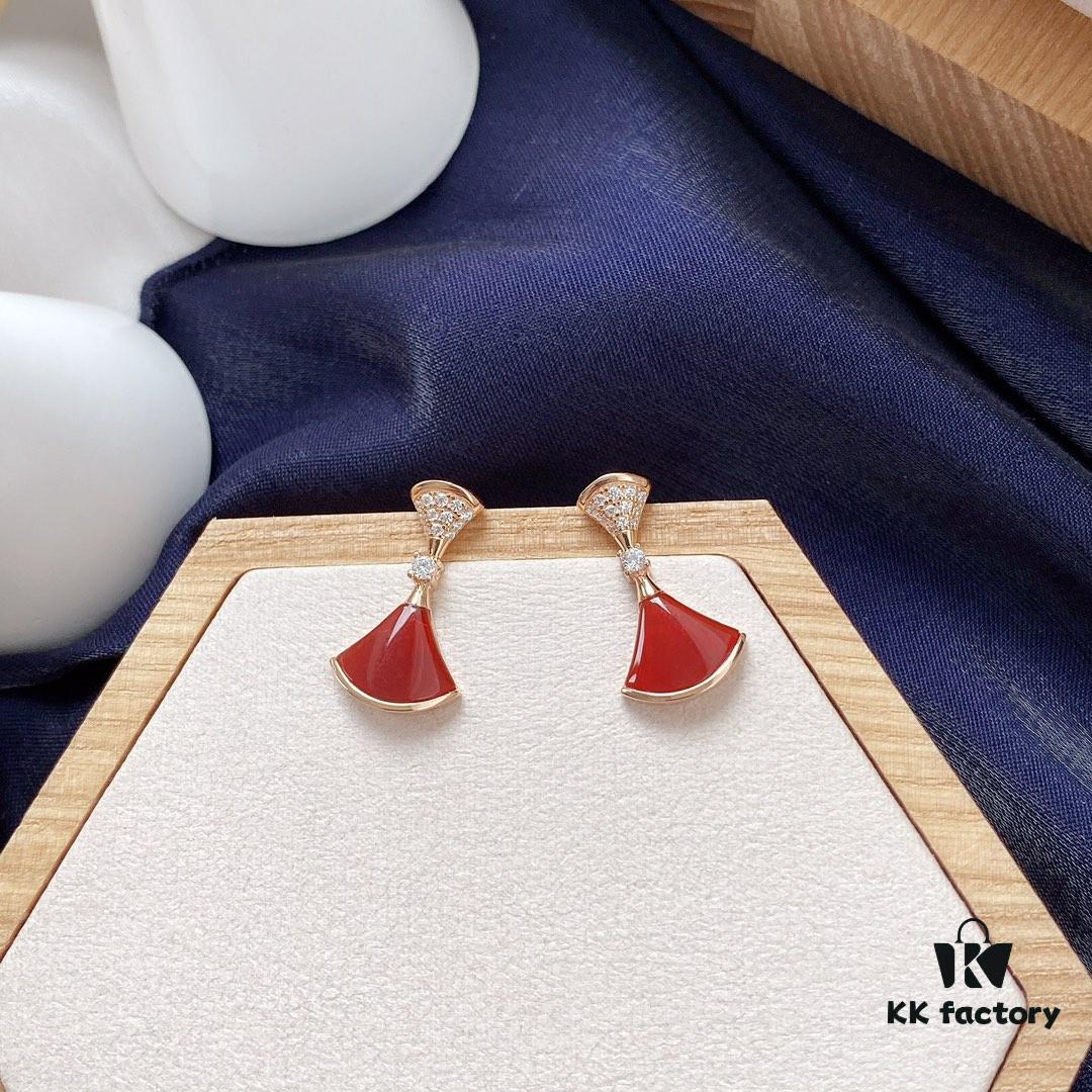 692fc76a99f2d84055c88da7 Bvlgari Divas Dream Series Rose Gold Red Stud Earrings - Christmas Limited Edition