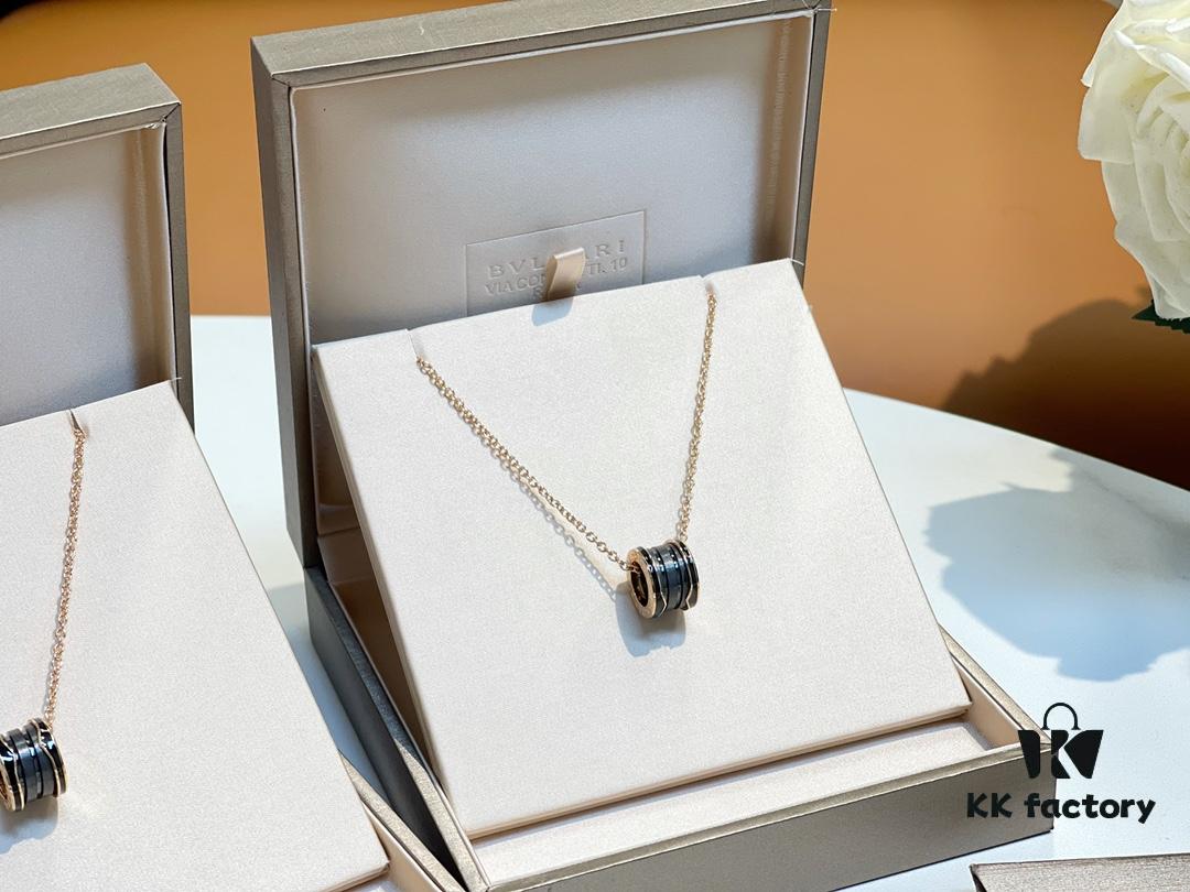 692fc79899f2d84055c88de5 New Arrival Bestseller! BVLGARI Bulgari New Ribbed Black Ceramic Necklace