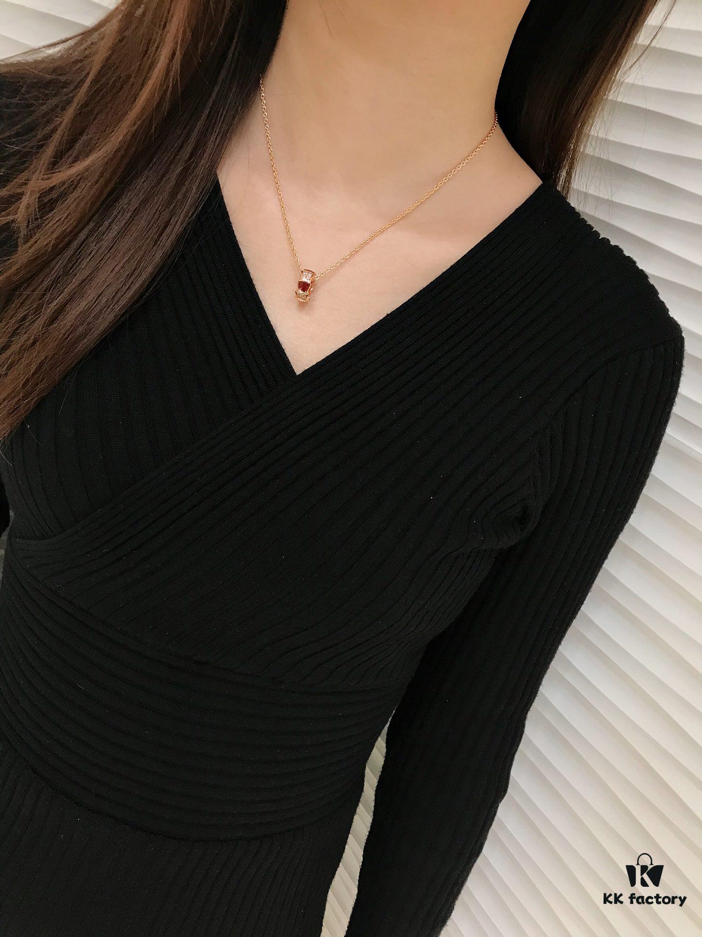 692fc7b899f2d84055c88dfe BVLGARI Serpenti Viper Necklace