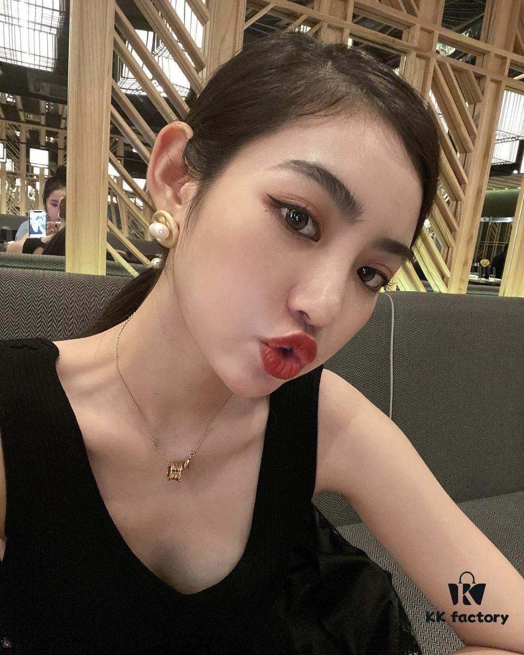 Bv Spring Necklace
