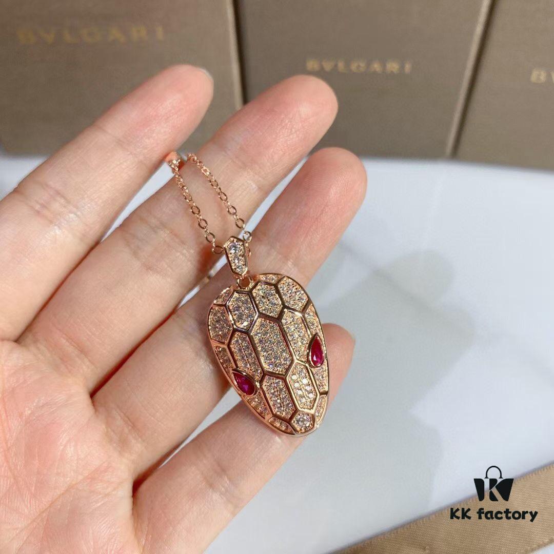 692fc7db99f2d84055c88e38 BVLGARI-inspired Snake Necklace, Luxury High-End Fashion Jewelry with Premium Carbon Crystal, Exquisite Hollow Carving and Gold Plating, Celebrity Style Bracelet Replica