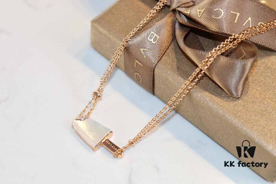 692fc7ea99f2d84055c88e4f BVLGARI Bulgari New White Mother-of-Pearl and Malachite Ice-Cream Necklace