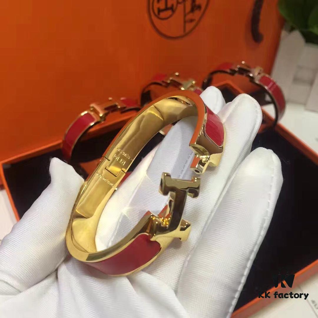 Hermes CLIC Enamel H Bracelet