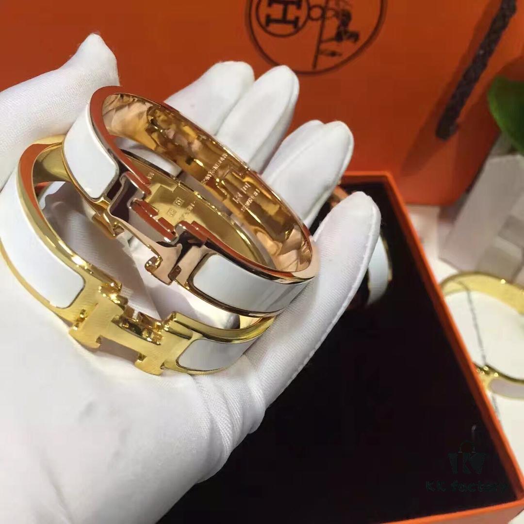 Hermes CLIC Enamel H Bracelet