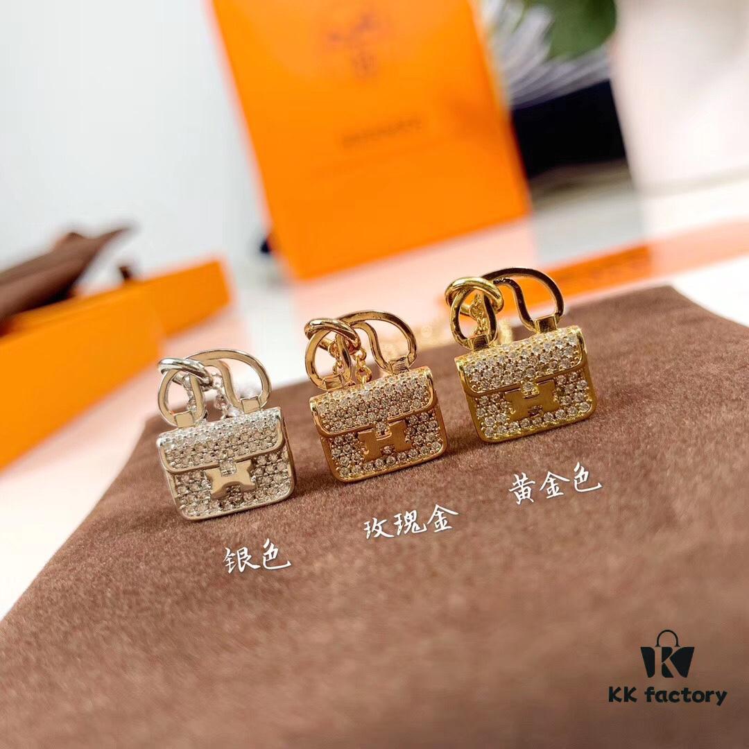 692fc85b99f2d84055c88f09 Hermes HERMES Bag Pendant Necklace, 925 Sterling Silver Plated with 18K Gold, Full Diamond and Logo Design, Available in Gold, Rose Gold, and Silver
