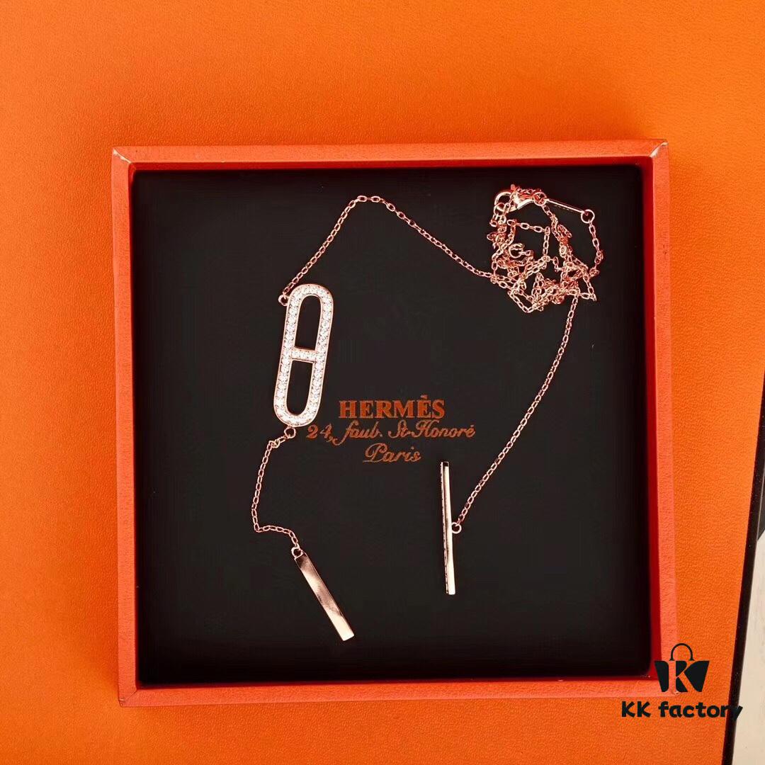 692fc87f99f2d84055c88f49 Hermes Pig Nose Necklace, High-End Custom V Gold Plated with 0.5 Thick Gold Coating
