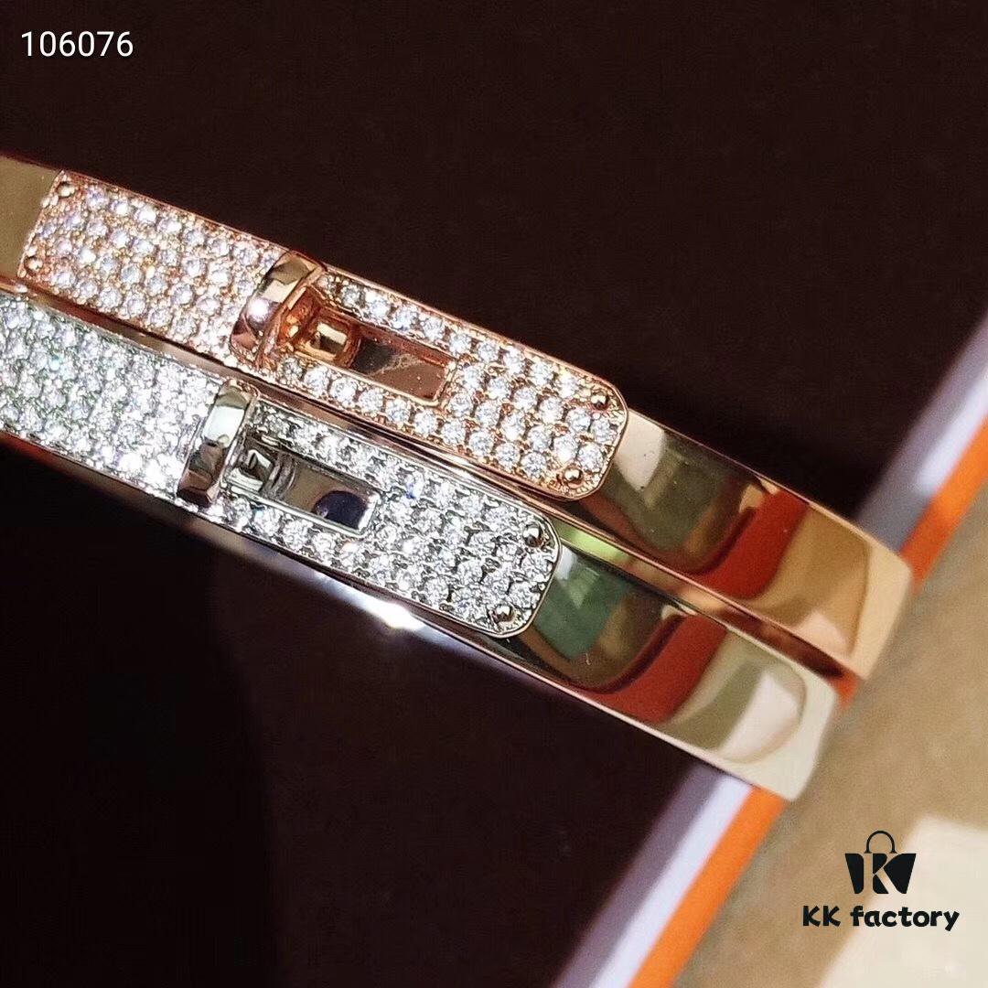 692fc88799f2d84055c88f57 Hermès Kelly Classic Bracelet Lucky 06658085