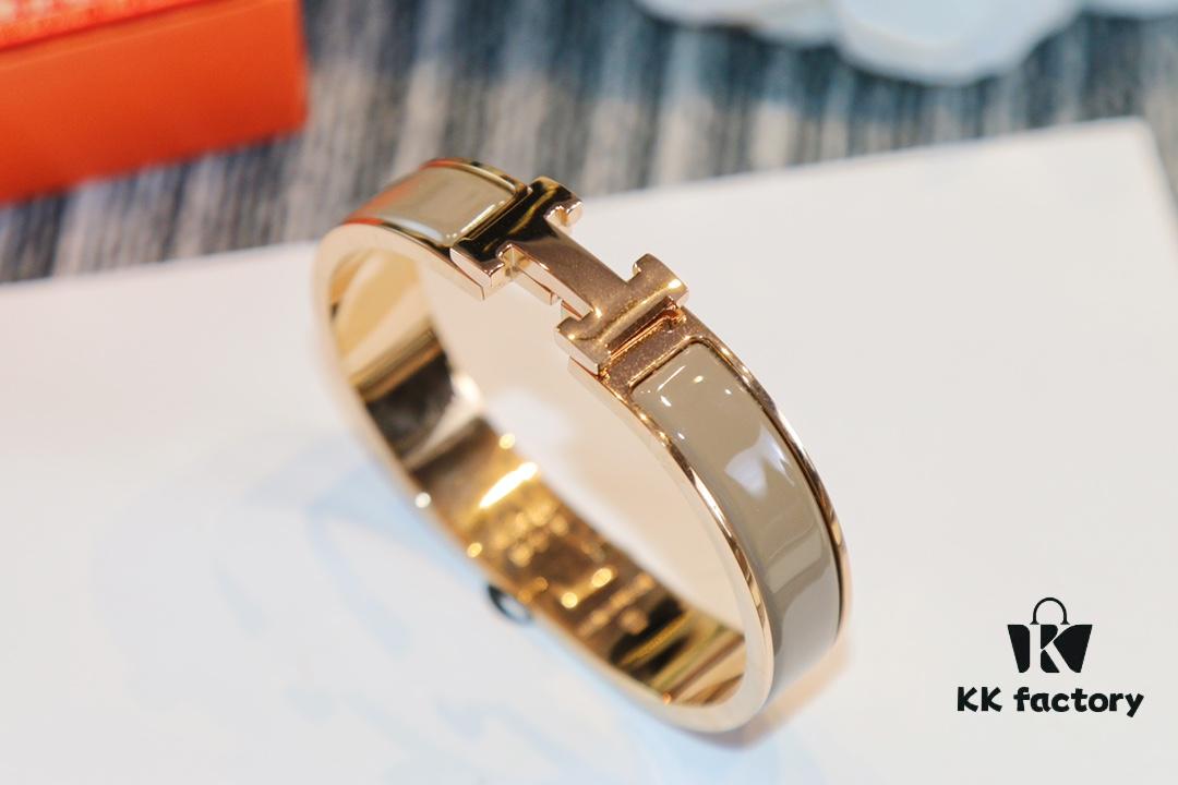 692fc89999f2d84055c88f78 New Arrival Bloodline of Dynasty Hermes Classic H Bracelet