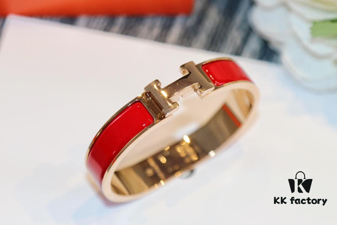 692fc8a099f2d84055c88f81 New Arrival Dynasty Bloodline Hermes HERMES Classic H Bracelet