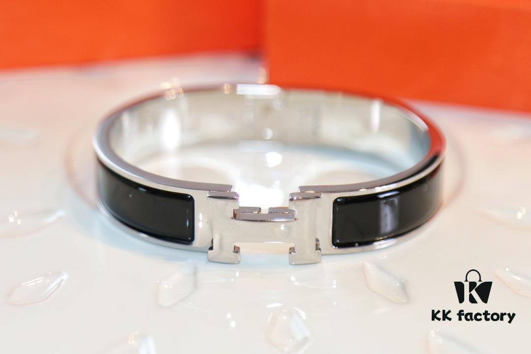 692fc8a499f2d84055c88f8a New Arrival Dynasty Heritage Hermes HERMES Classic Series H Bracelet