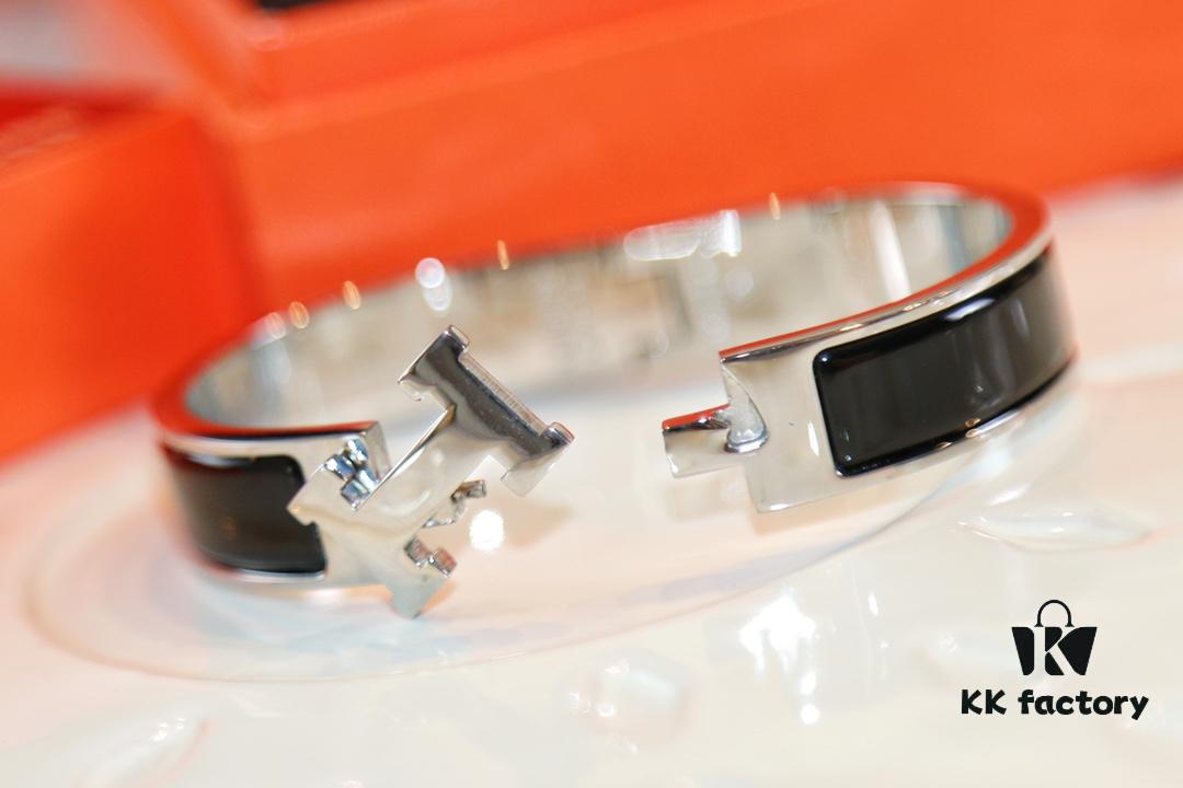692fc8a699f2d84055c88f8e New Arrival Dynasty Heritage Hermes HERMES Classic Series H Bracelet