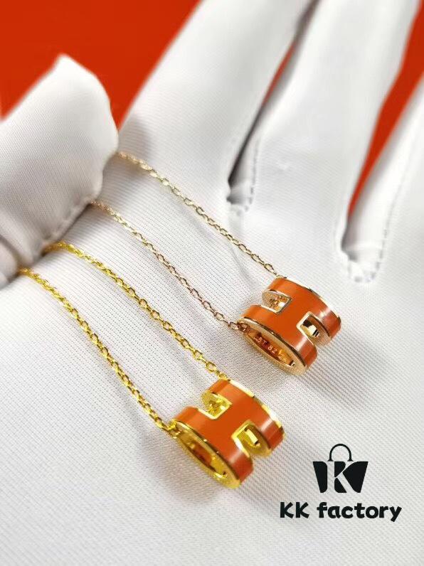 692fc8bc99f2d84055c88fb7 Mini POP Hermès H Necklace, Each with Unique Code, Mijin Electroplating! Hermès Enamel Curved H Necklace, Gold, Rose Gold, and White Gold Chain Options, Official Store Logo Anti-Counterfeit Tag