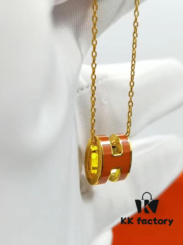 692fc8c299f2d84055c88fbd Mini POP Hermès H Necklace, Each with Unique Code, Mijin Electroplating! Hermès Enamel Curved H Necklace, Gold, Rose Gold, and White Gold Chain Options, Official Store Logo Anti-Counterfeit Tag