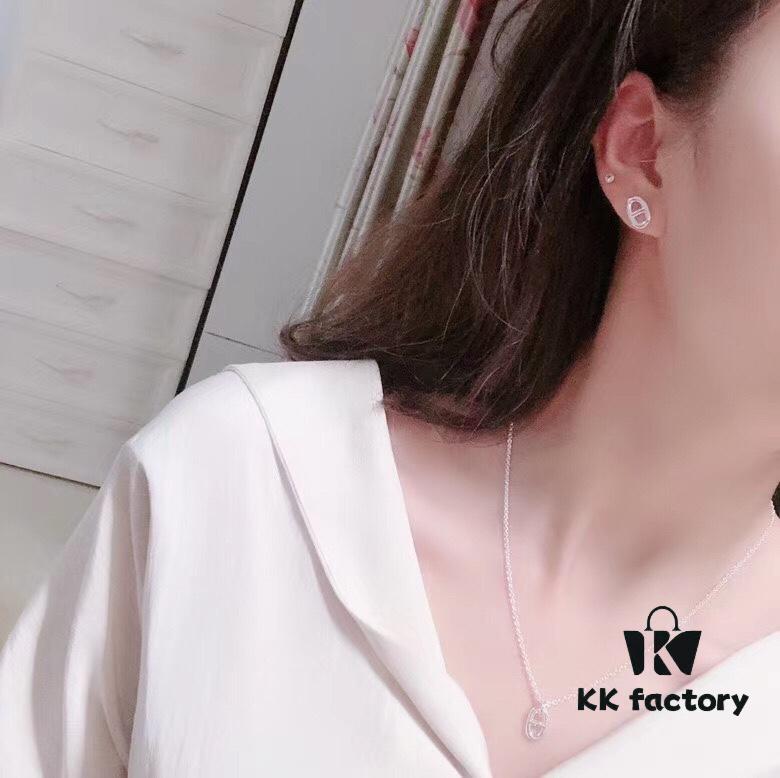 692fc8cd99f2d84055c88fd0 Mini Hermès Pig Nose Stud Earrings / Necklace, Trendy and Fashionable