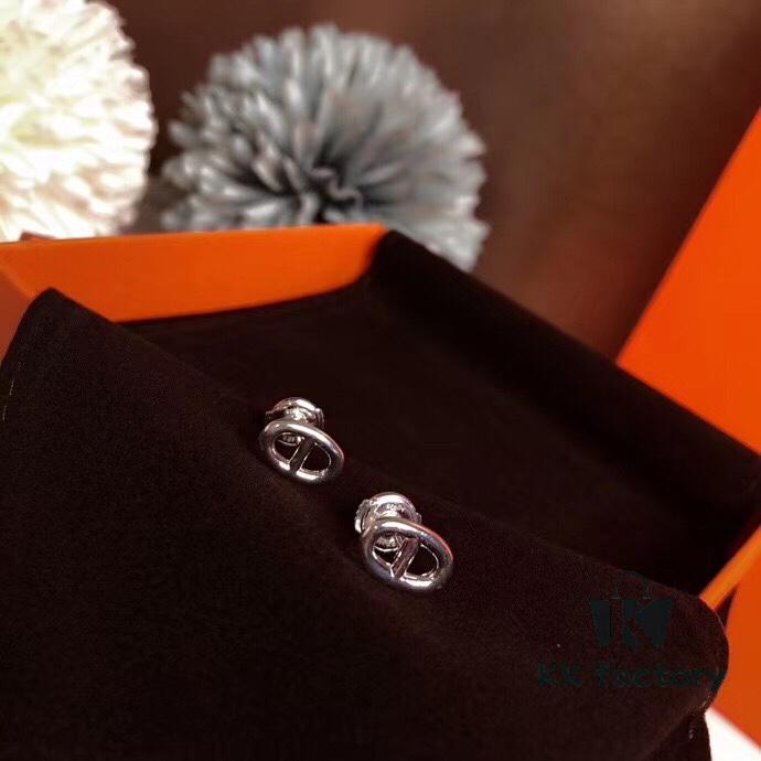 692fc8cd99f2d84055c88fd3 Mini Hermès Pig Nose Stud Earrings / Necklace, Trendy and Fashionable