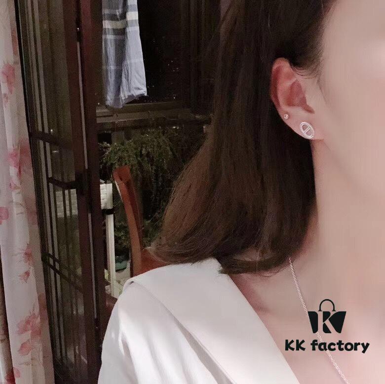 692fc8ce99f2d84055c88fd5 Mini Hermès Pig Nose Stud Earrings / Necklace, Trendy and Fashionable