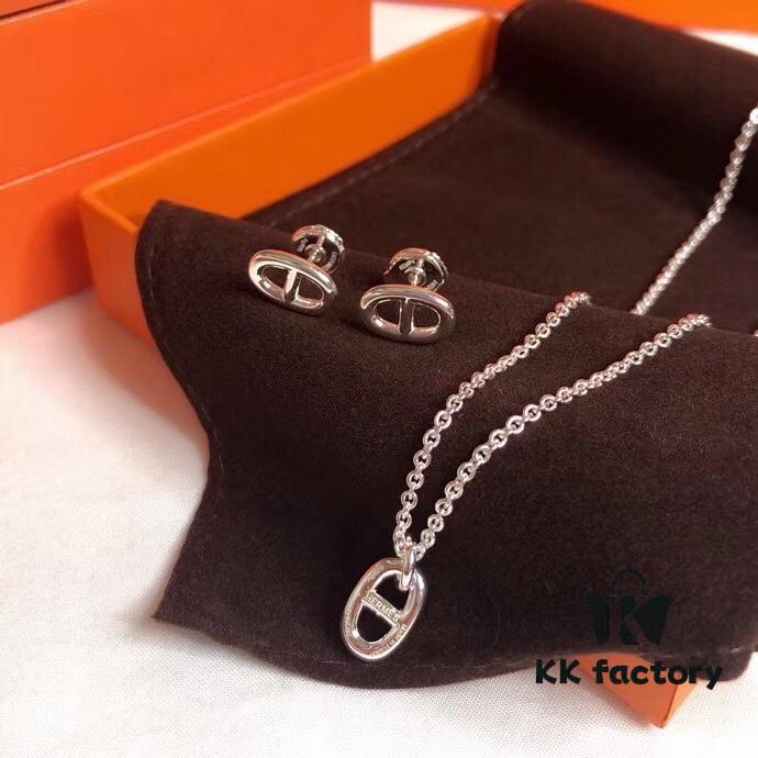 692fc8d099f2d84055c88fdb Mini Hermès Pig Nose Stud Earrings / Necklace, Trendy and Fashionable