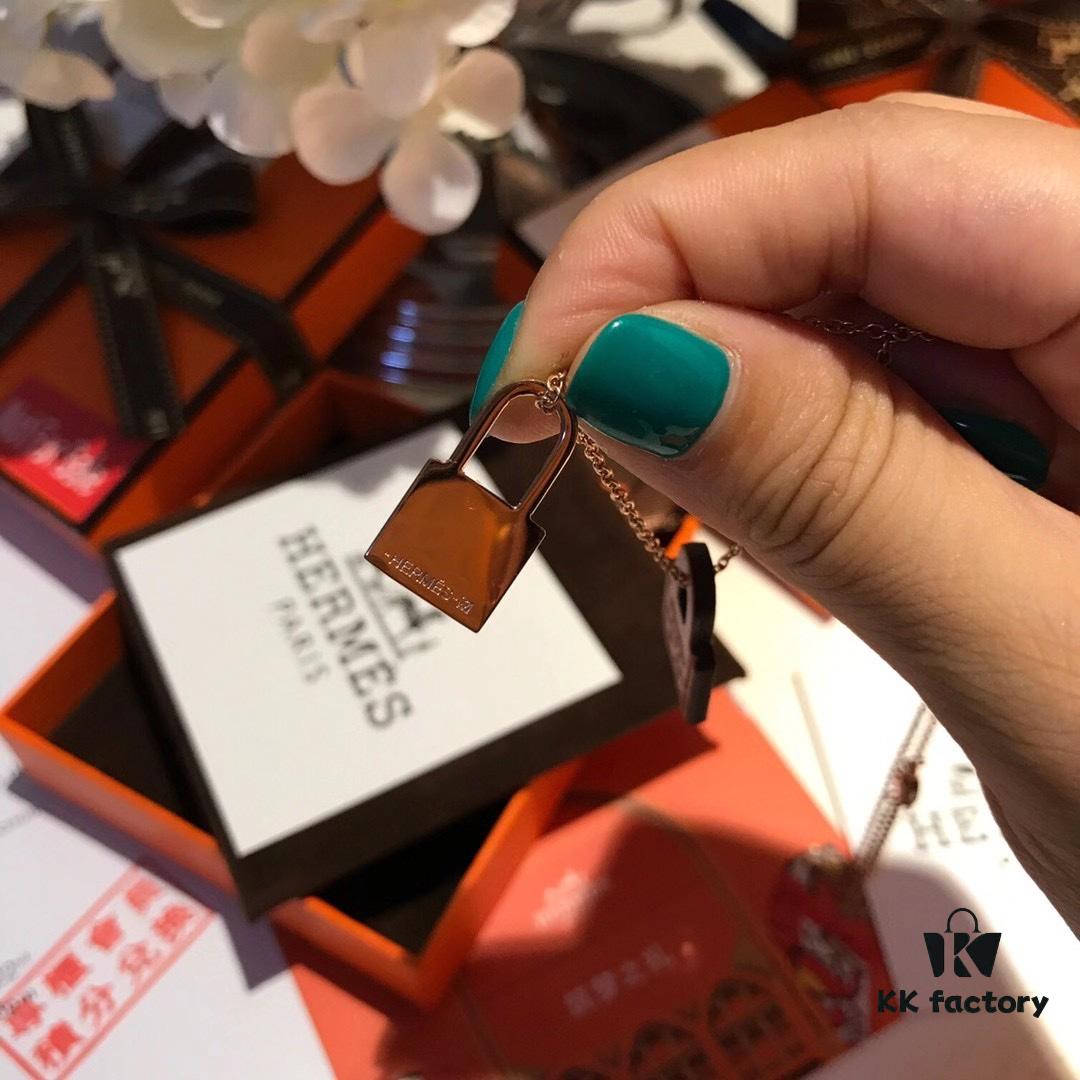Hermès New Leather Lock Necklace in Rose Gold & White Gold