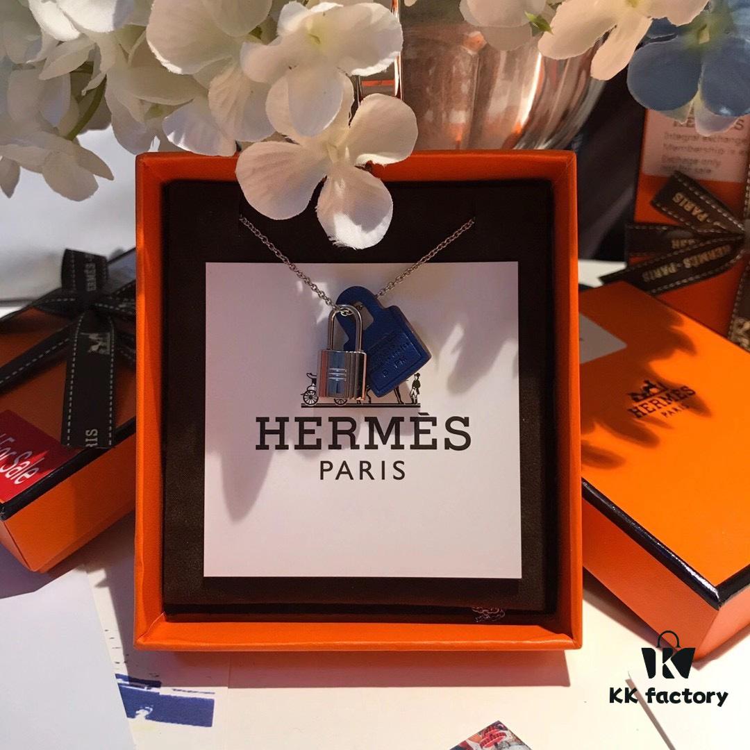 692fc8ef99f2d84055c89012 Hermès New Leather Lock Necklace in Rose Gold & White Gold