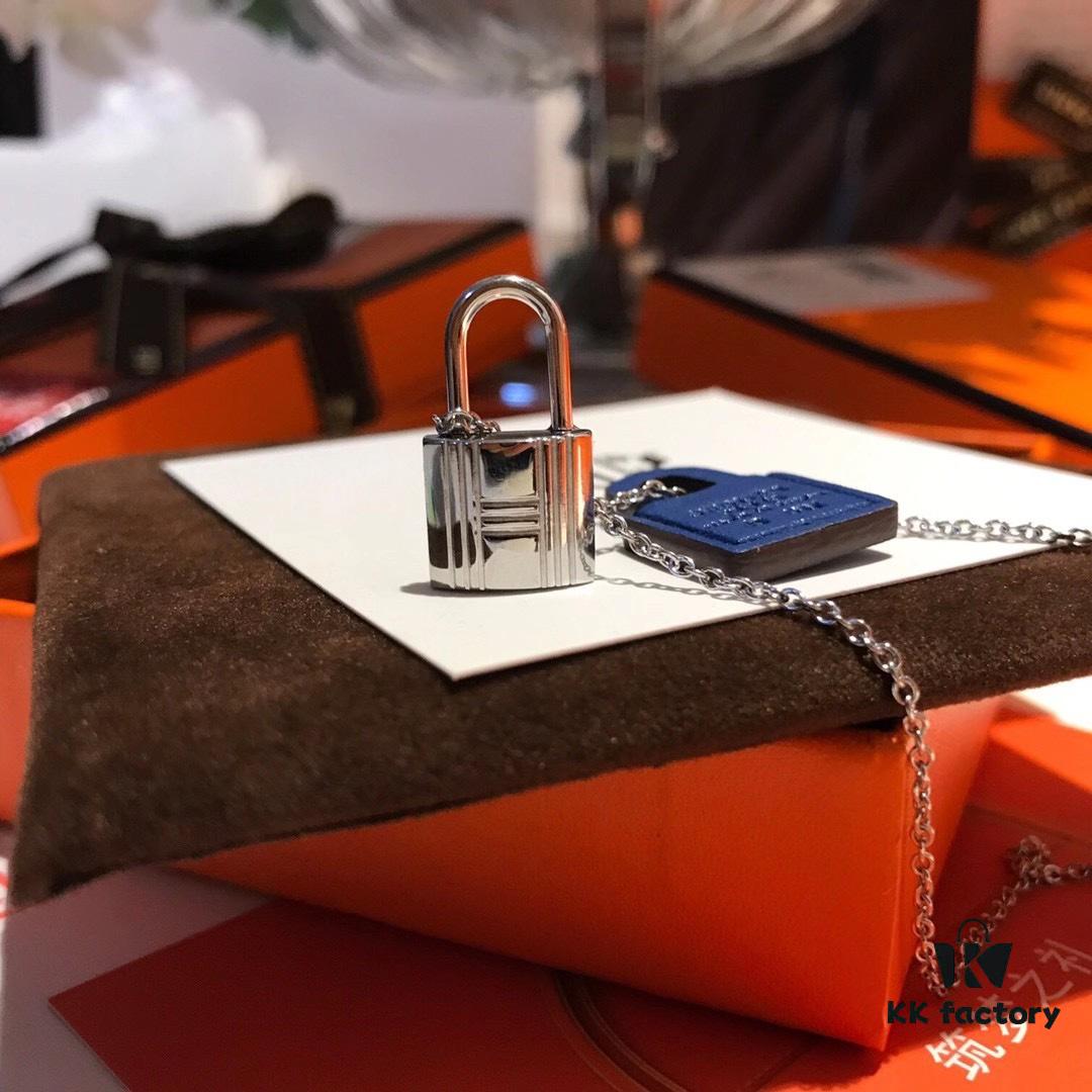 692fc8f099f2d84055c89016 Hermès New Leather Lock Necklace in Rose Gold & White Gold