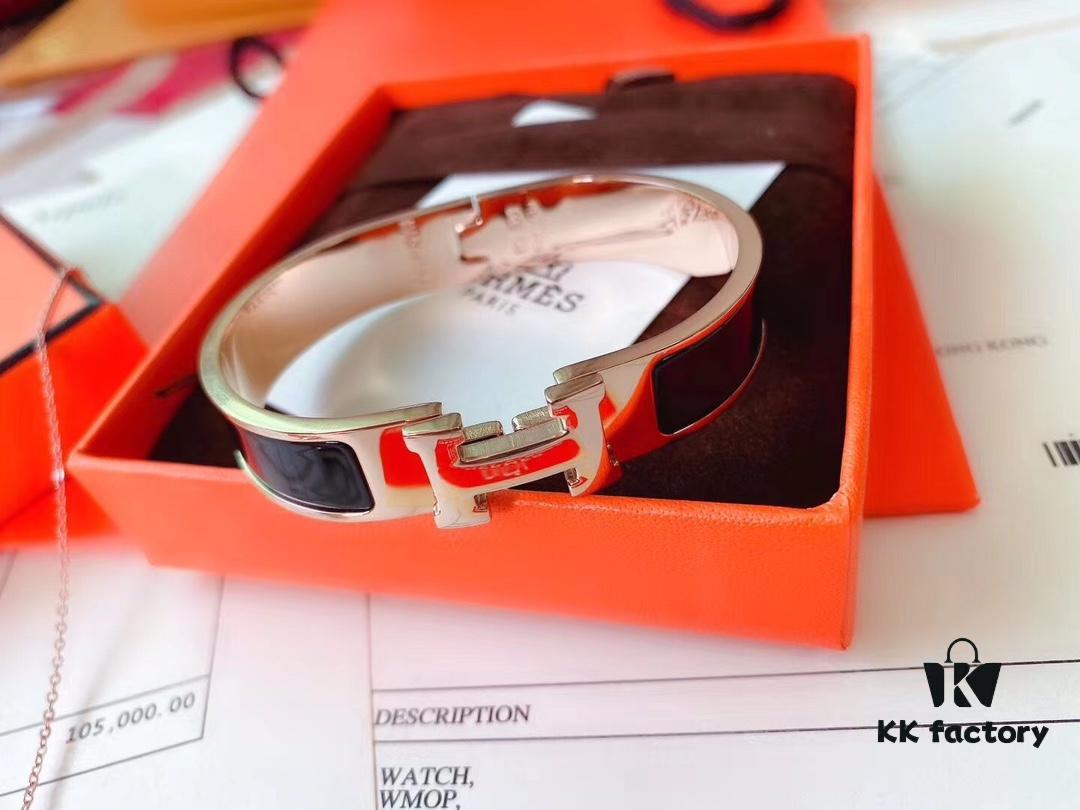 692fc8f699f2d84055c89022 Hermès Bracelet & H Necklace Set - Premium Quality, Rose Gold & Classic Black, Long-Lasting Color