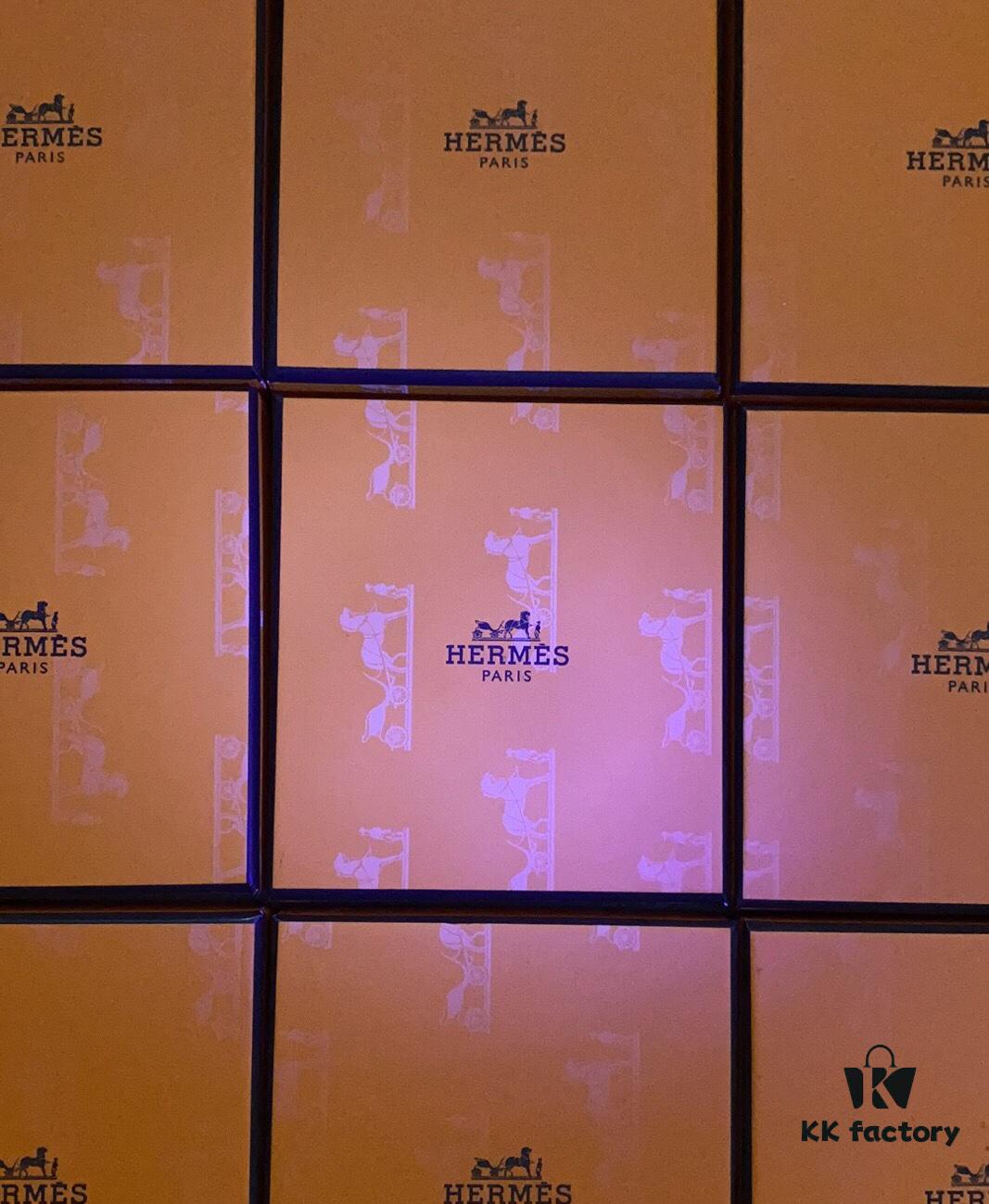 Hermès packaging with radiation, extremely rare on the market