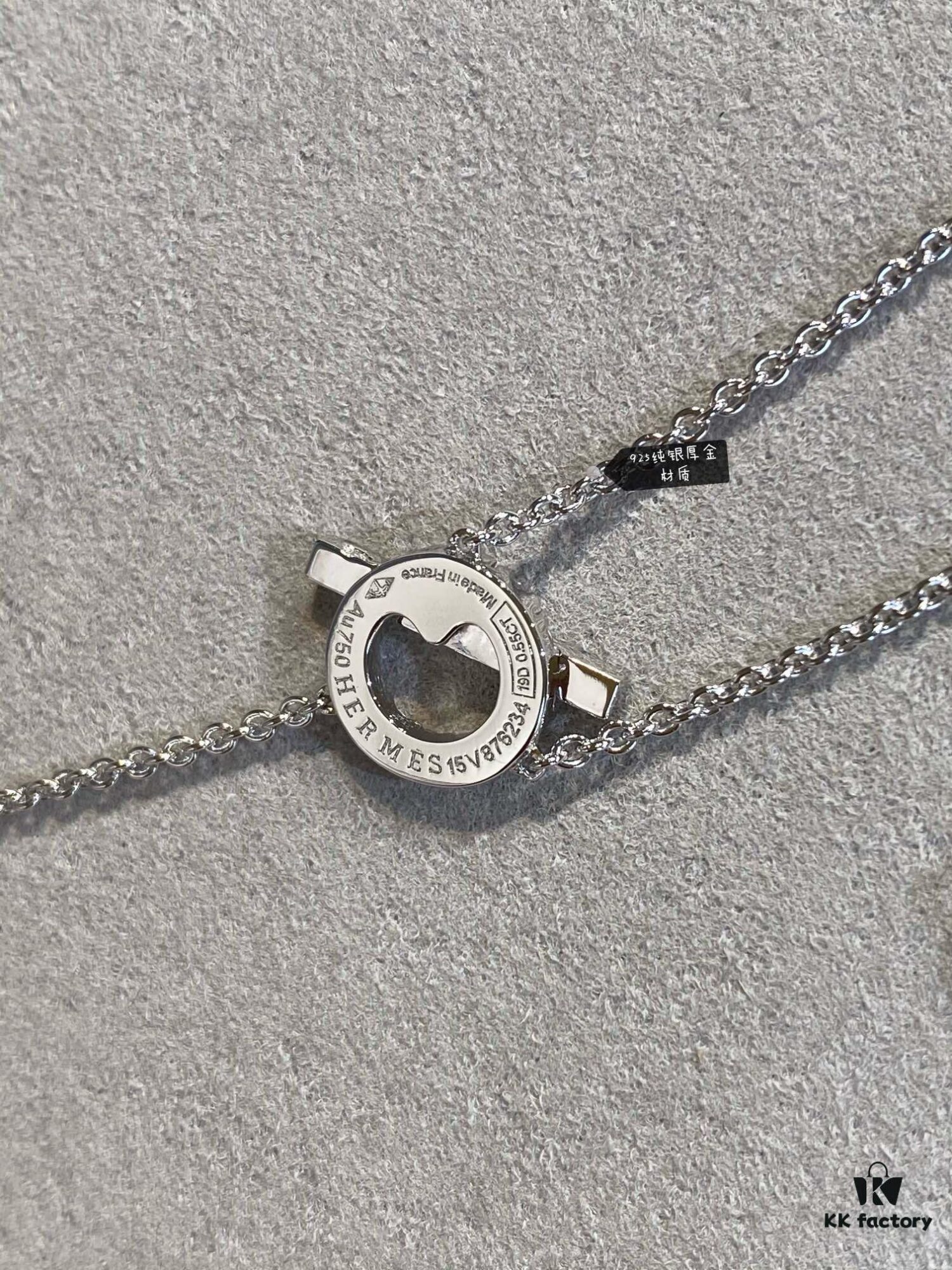 692fc91299f2d84055c89066 Hermes Finesse Series, Small Q, New Silver Color, Y-Necklace and Bracelet