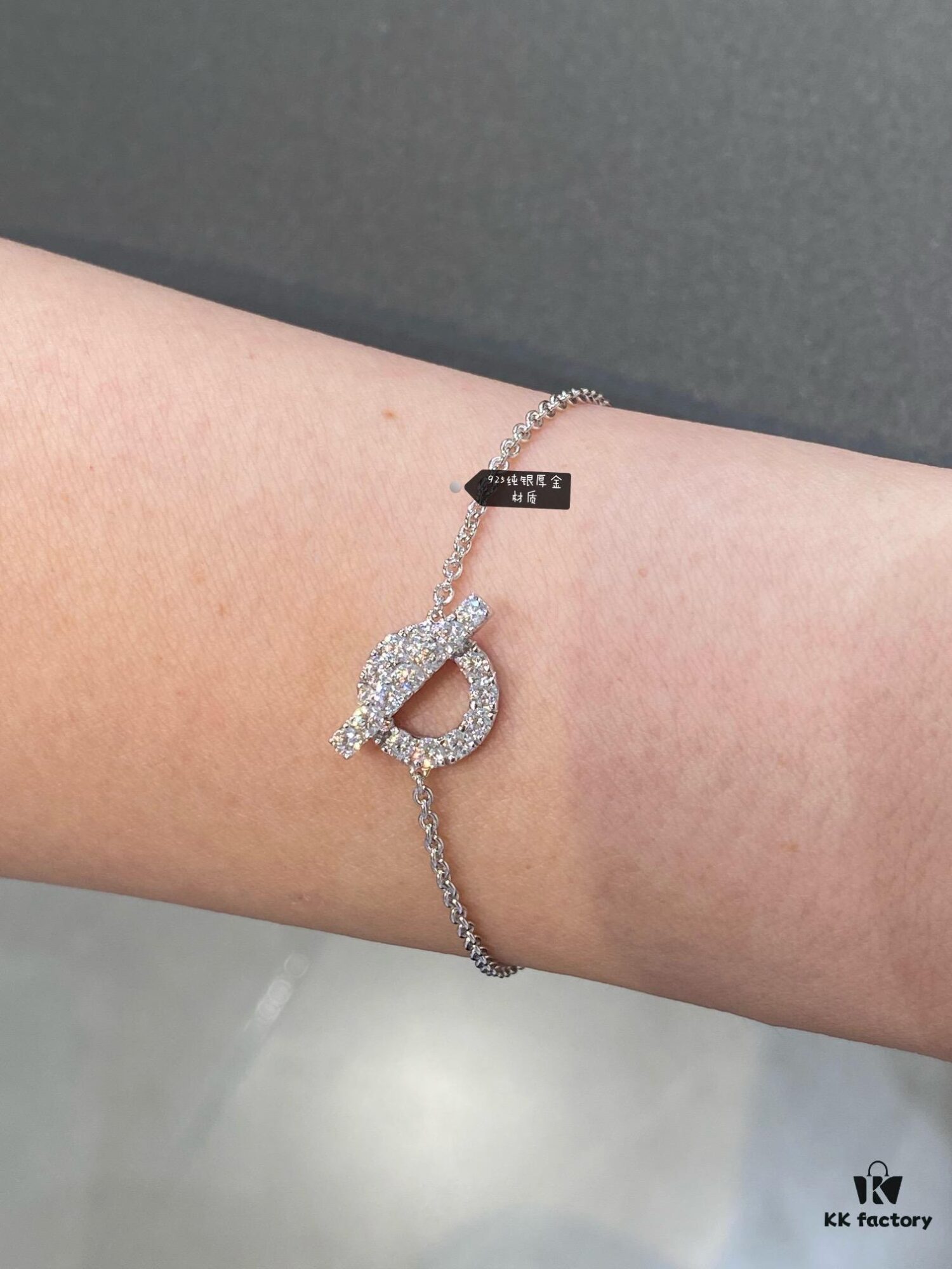 692fc91599f2d84055c8906c Hermes Finesse Series, Little Q, New Silver Color, Y-Shaped Necklace and Bracelet
