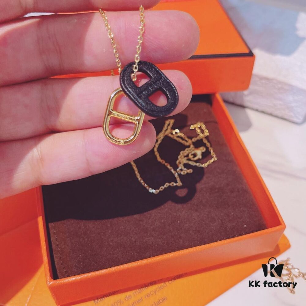 692fc91c99f2d84055c8907b Hermès Calfskin Necklace