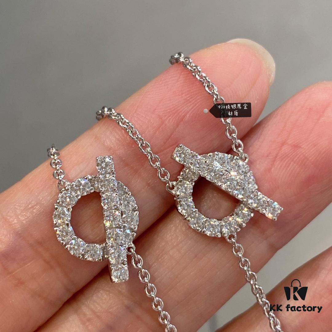 692fc92899f2d84055c89093 Hermes Finesse Series, Small Q, New Silver Color, Y-Necklace and Bracelet