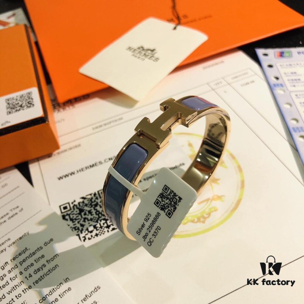 692fc93299f2d84055c890aa Hermes High-Replica Enamel Clic H Bangle Bracelet in Rose Gold – Complete Set with Stickers, Tags, and Receipts – Classic Unisex Design for Couples (Sizes 17 & 19)