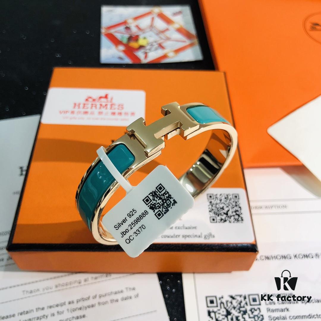 692fc93c99f2d84055c890c2 Hermès Enamel Clic H Bracelet - Rose Gold Replica, One-to-One Match with Sticker, Label, Receipt Included, Available in Size 17 and 19, Perfect for Couples