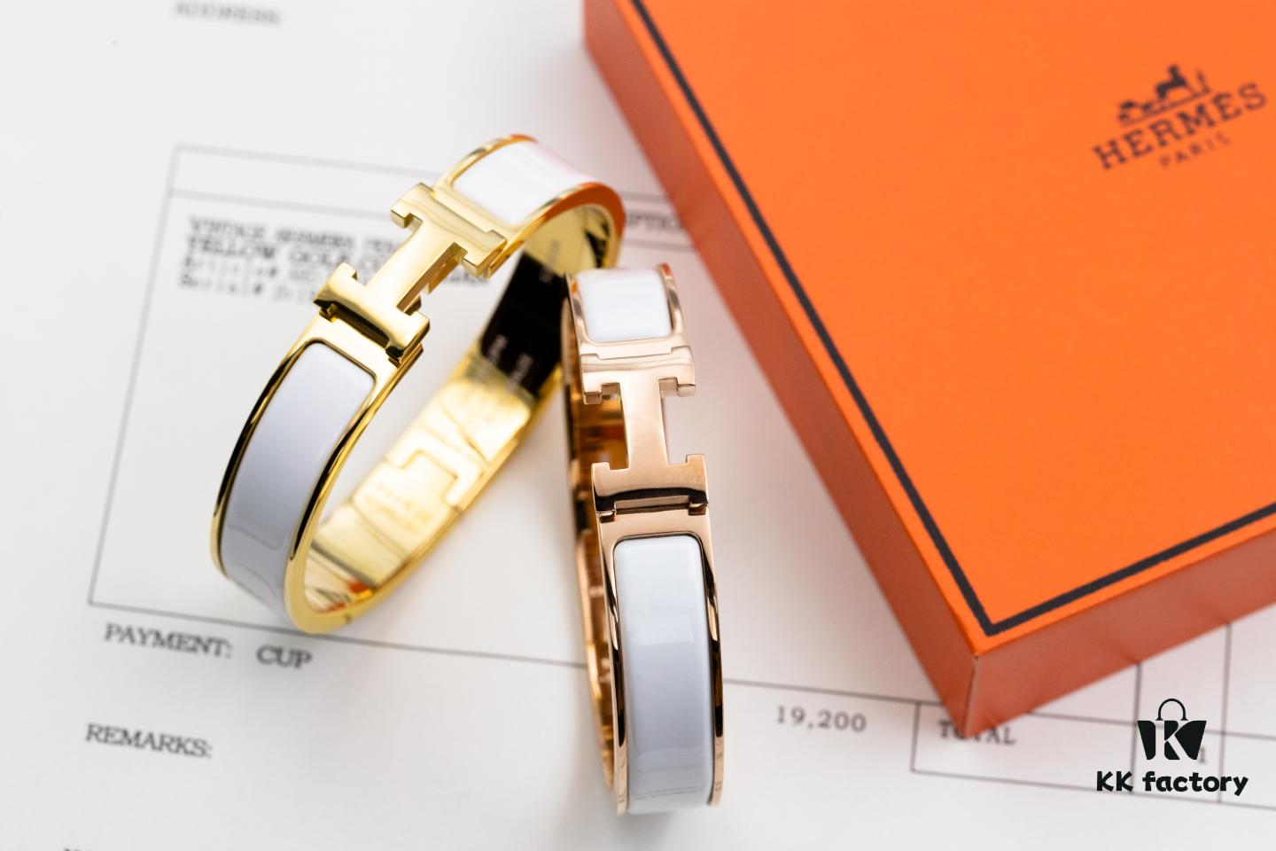 692fc99699f2d84055c89155 Hermes Classic Enamel Bracelet, Same Style as Lin Xin Tong's Celebrity Choice