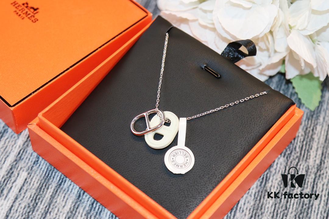 692fc9aa99f2d84055c89183 Hermès-Inspired Necklace, SEIKO Version, Fashionable Designer Brand, Genuine Leather Craftsmanship, Gold-Tone Material