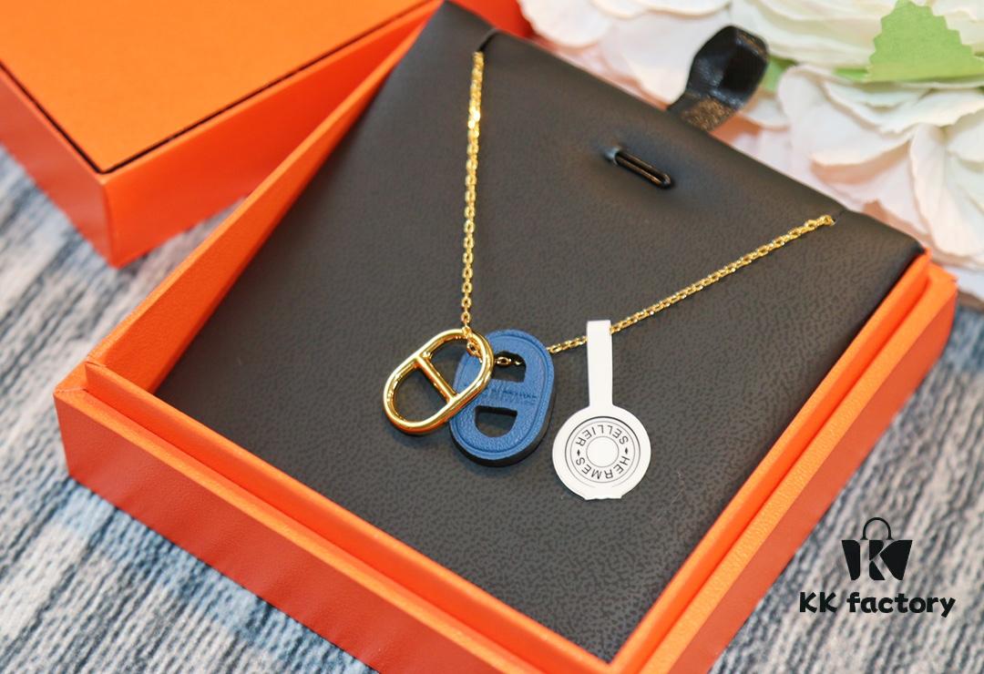 692fc9ae99f2d84055c8918c Heritage Edition. Fashionable and Trendy Top Designer Brand Hermes Lock Necklace Genuine Leather Craft with Gold-Plated Material
