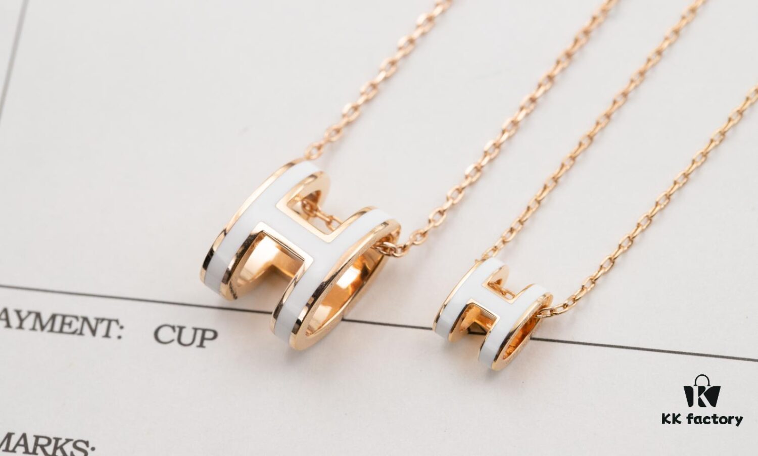 Mini POP Hermès H Pendant Necklace