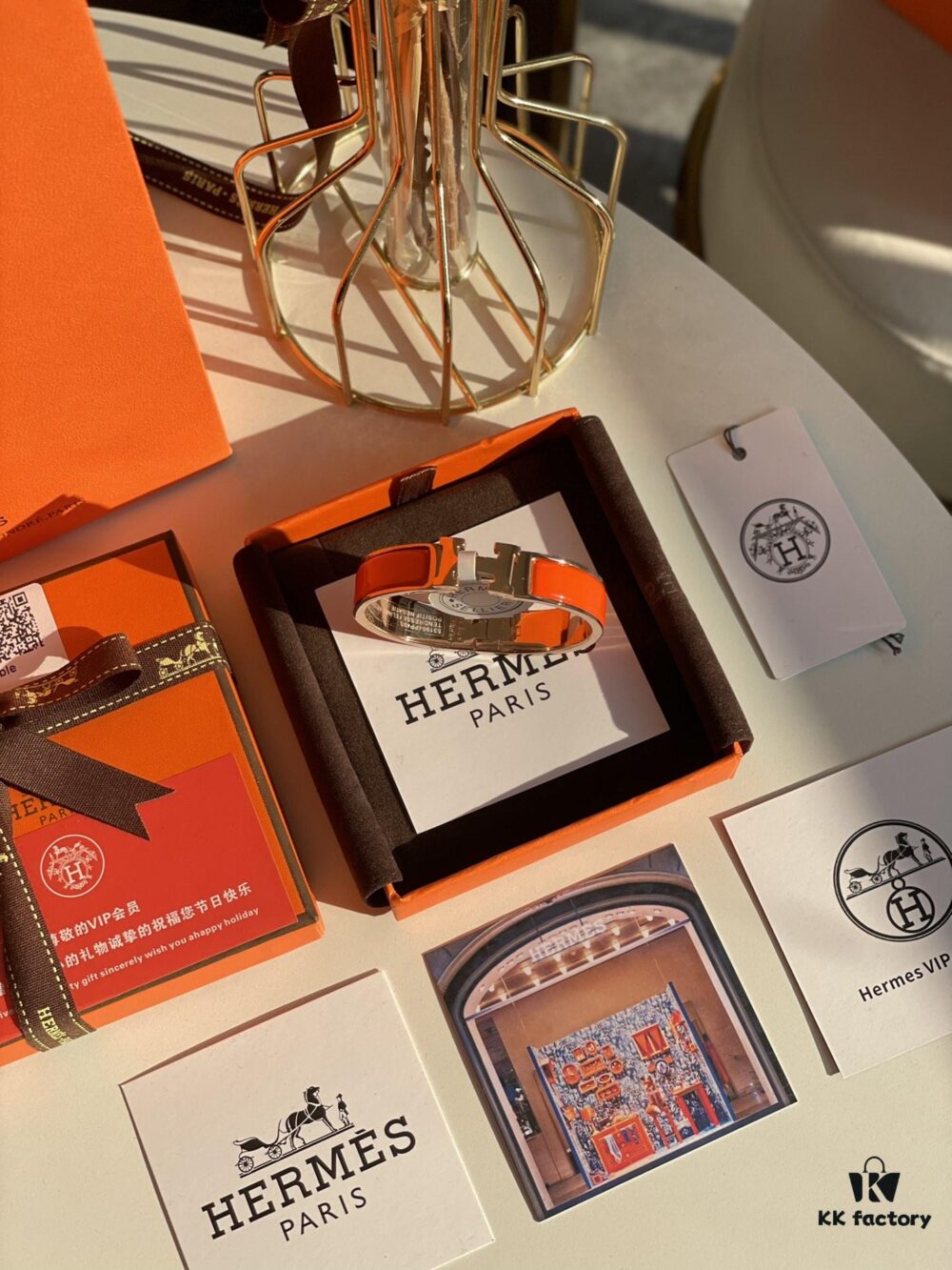 692fc9c699f2d84055c891a6 Hermes Overseas Loyalty Member Gift | Pop H Collection Bracelet in Rose Gold and Hermes Orange