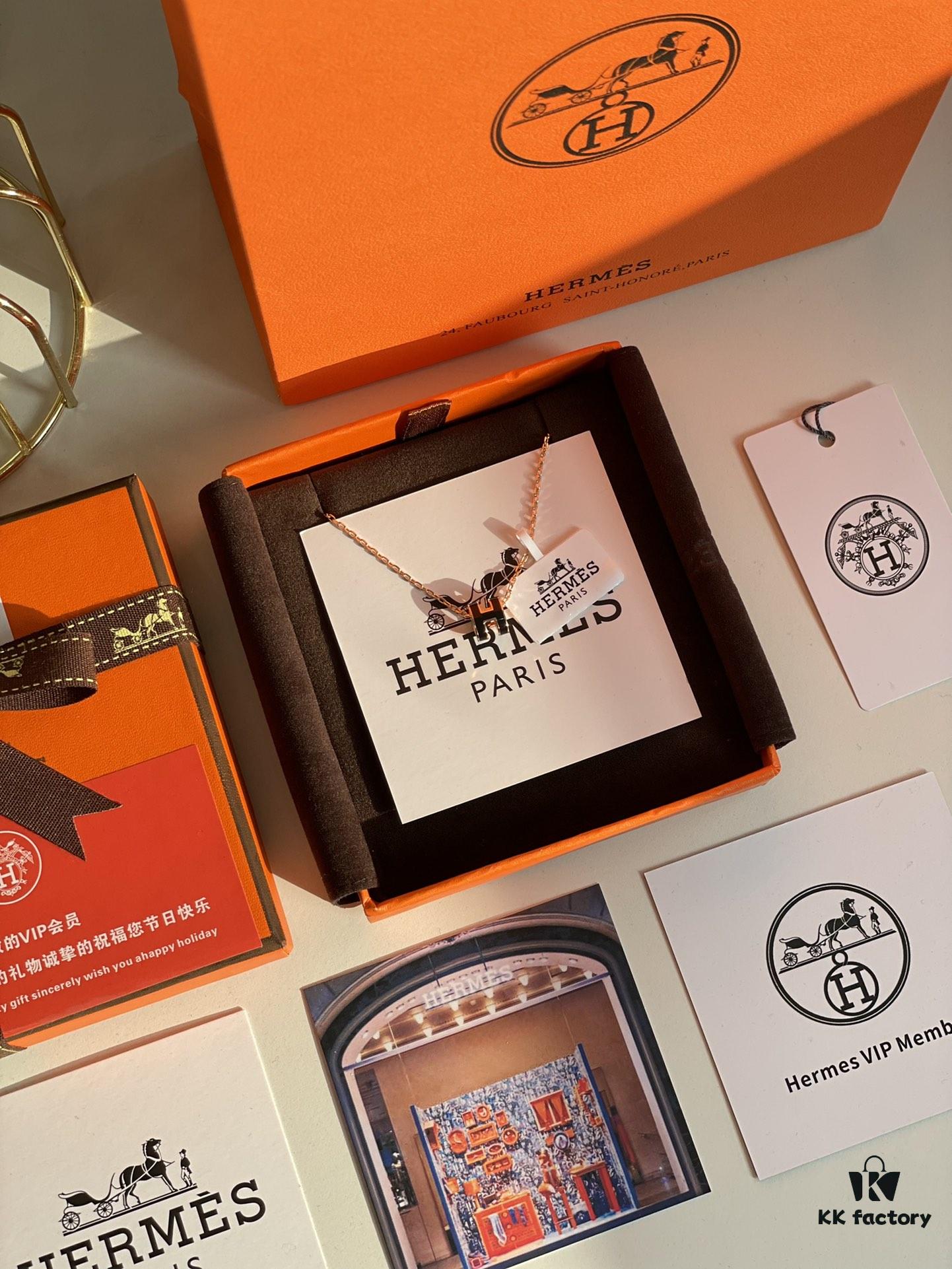 692fc9ed99f2d84055c891d1 Hermes Overseas Points Member Gift | Pop H Collection ✨ Rose Gold with Black Linlang Mini Size | Classic H Buckle, Timeless Design 🥰 Clear Engraving at Bottom, Linlang Craftsmanship | Includes Identity Strap, Points Card, Labels, Full Packaging