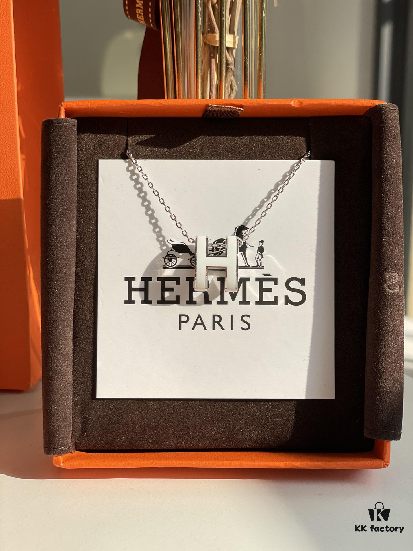 692fc9ff99f2d84055c891e6 Hermes Overseas Points Member Gift HERMES | Pop H Collection ✨ Classic H Buckle, Timeless Design 🥰 Clear Engraving at Bottom, Platinum Milkshake White, Identity Strap, Points Card, Tags, Full Packaging