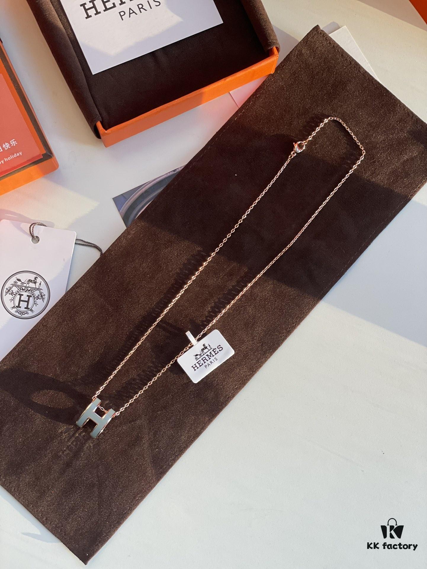 692fca1799f2d84055c891ff Hermes Overseas Points Member Gift HERMES | Pop H Collection ✨ Classic H Buckle, Timeless Design 🥰 Clear Engraving at Bottom, Rose Gold Elephant Grey Identity Strap, Points Card, Tags, Full Packaging