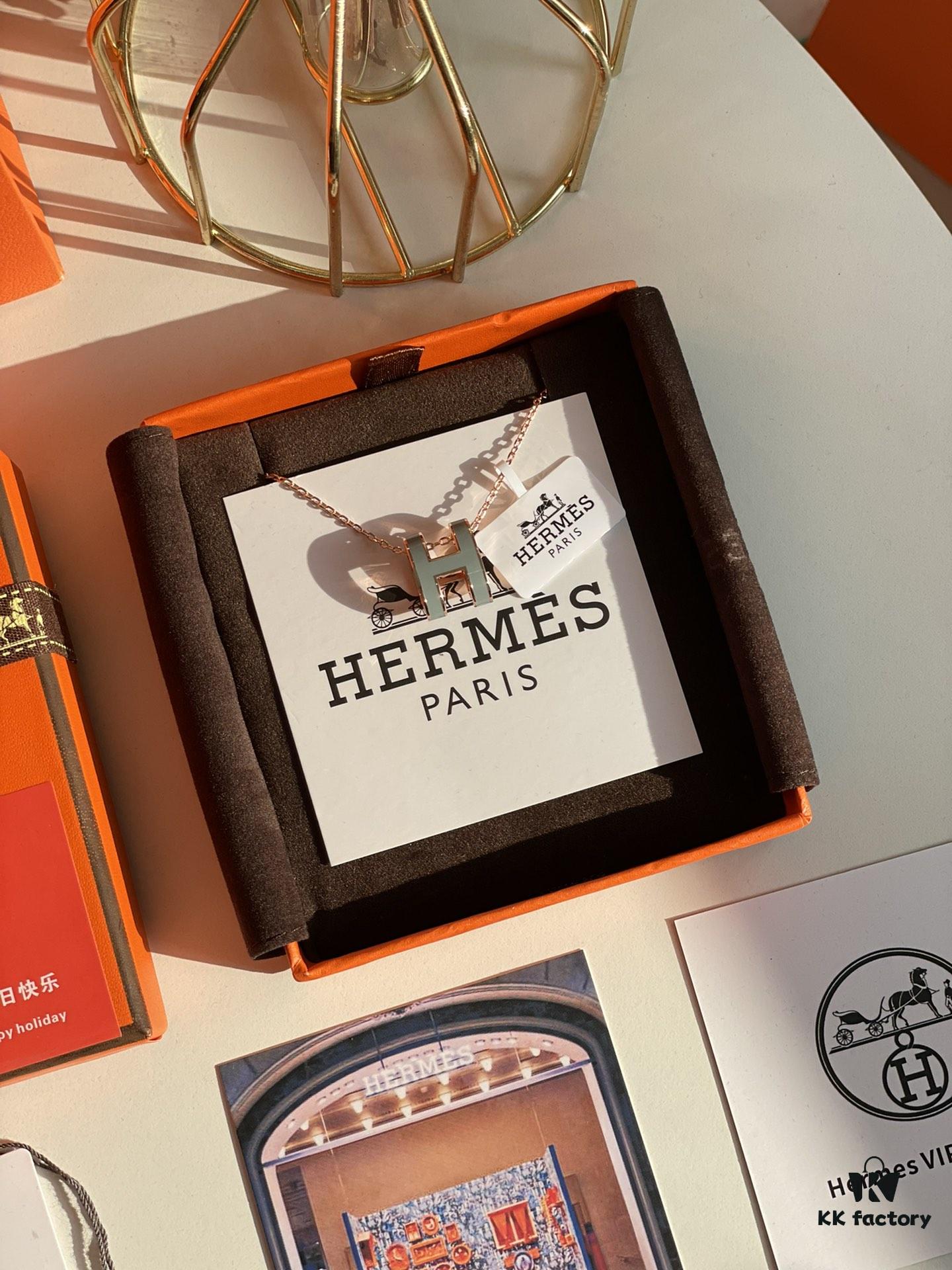692fca1799f2d84055c89201 Hermes Overseas Points Member Gift HERMES | Pop H Collection ✨ Classic H Buckle, Timeless Design 🥰 Clear Engraving at Bottom, Rose Gold Elephant Grey Identity Strap, Points Card, Tags, Full Packaging