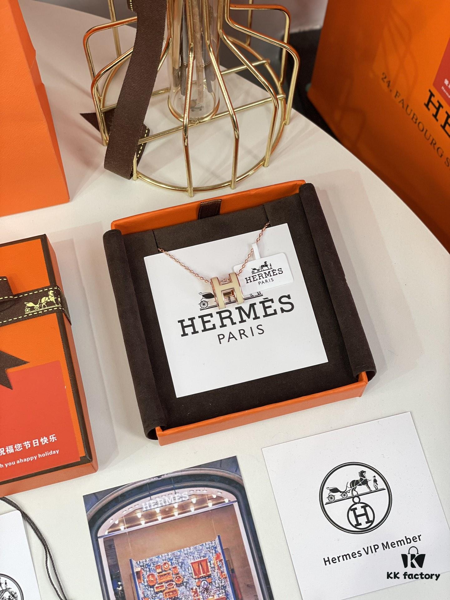 692fca1c99f2d84055c89209 Hermes Overseas Points Member Gift HERMES | Pop H Collection ✨ Classic H Buckle, Timeless Design 🥰 Clear Engraving at Bottom, Rose Gold Beige Color with Identity Strap, Points Card, Label, and Full Packaging