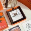 Hermes Overseas Points Member Gift | Pop H Collection ✨ Classic H Closure, Timeless Design 🥰 Clear Engraving at Bottom, Rose Gold 'Linglang Black' Model, Includes Identity Strap, Points Card, Tags, Full Packaging