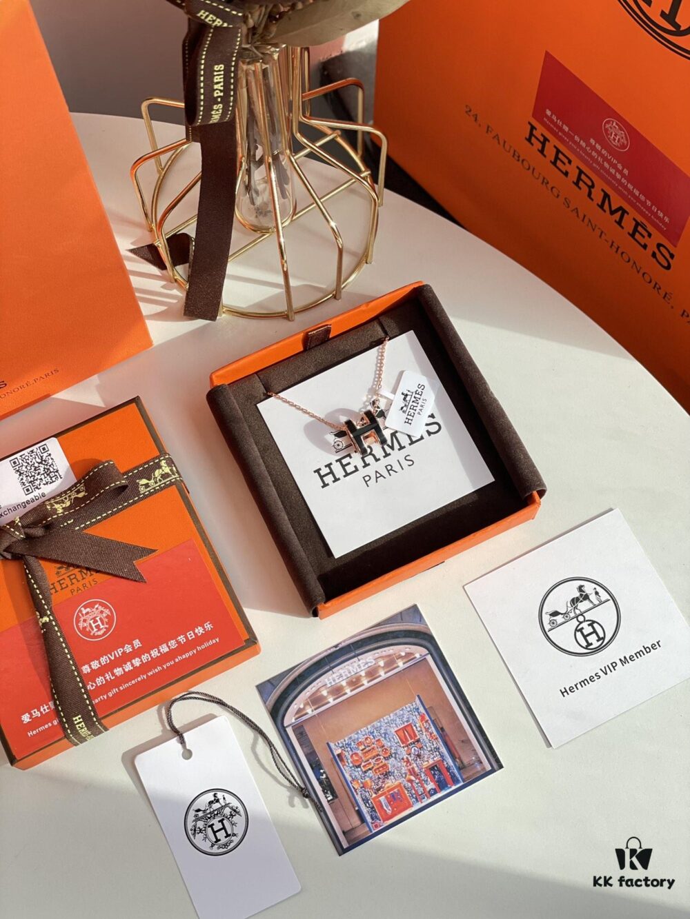 692fca2399f2d84055c89212 Hermes Overseas Points Member Gift | Pop H Collection ✨ Classic H Closure, Timeless Design 🥰 Clear Engraving at Bottom, Rose Gold 'Linglang Black' Model, Includes Identity Strap, Points Card, Tags, Full Packaging
