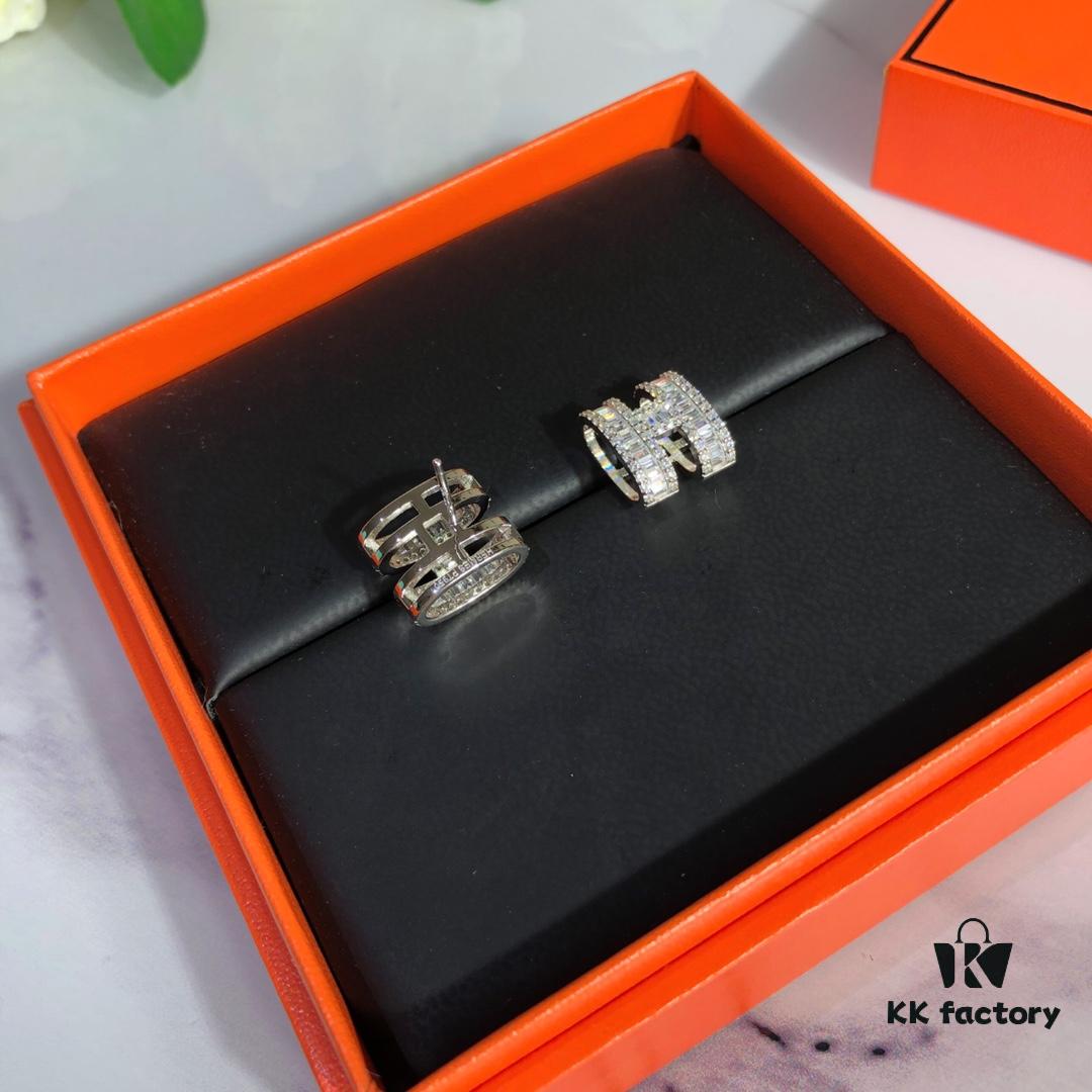 692fca4e99f2d84055c89251 New Premium Craftsmanship Hermes Full Diamond H Stud Earrings, High-Carbon Diamonds, 925 Sterling Silver Gold Plated with K-Gold Finish