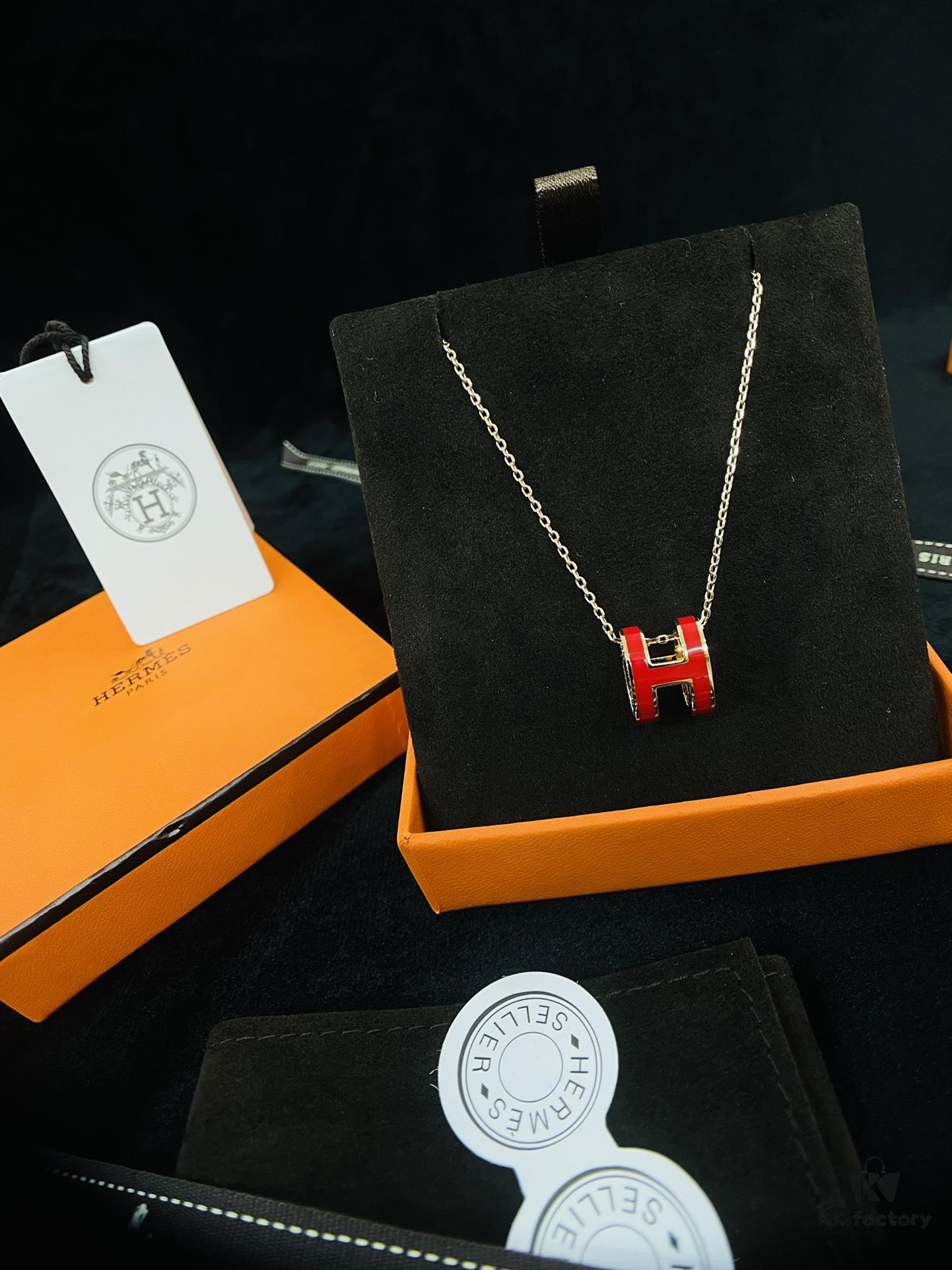 Hermès H Red