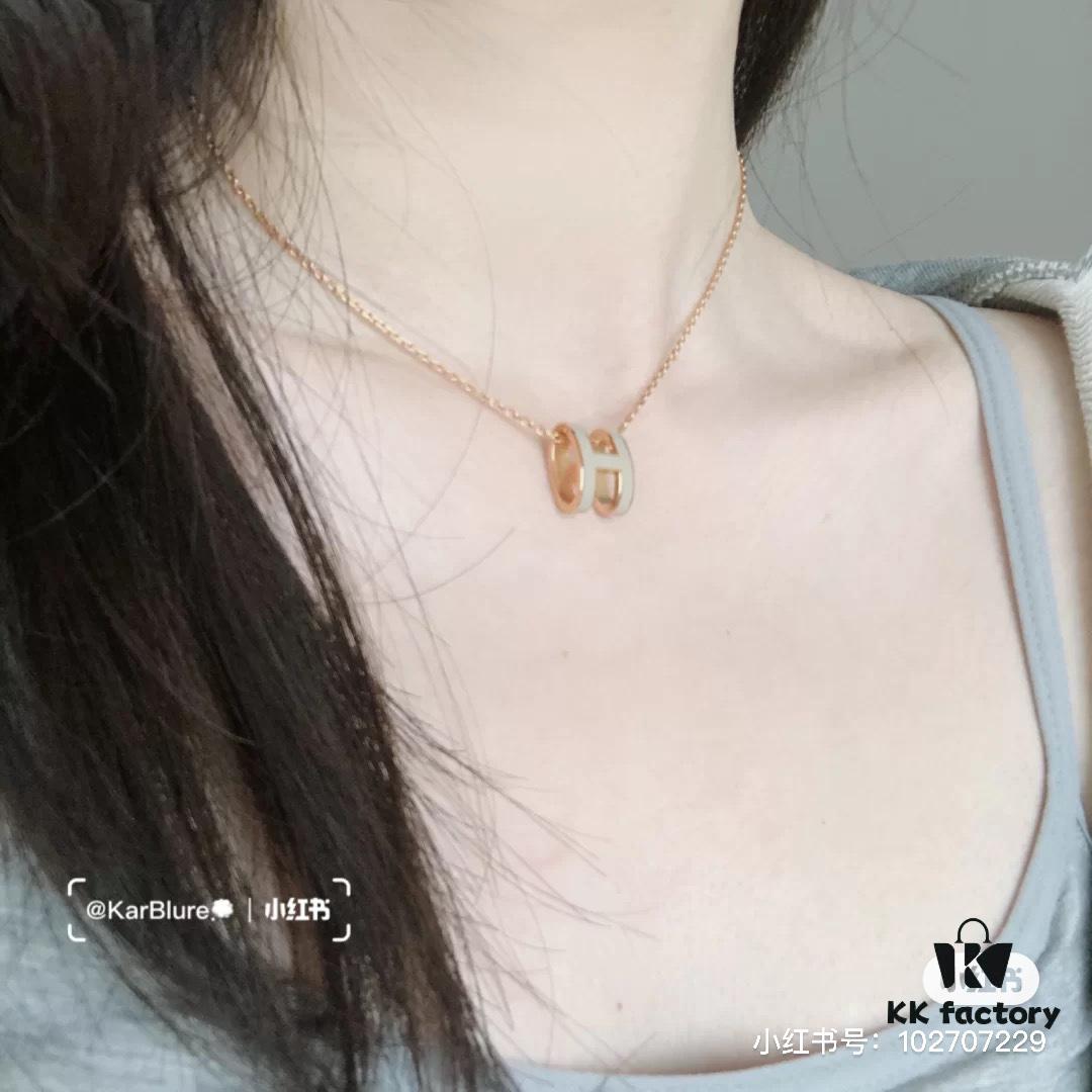 Hermès H Milk Tea