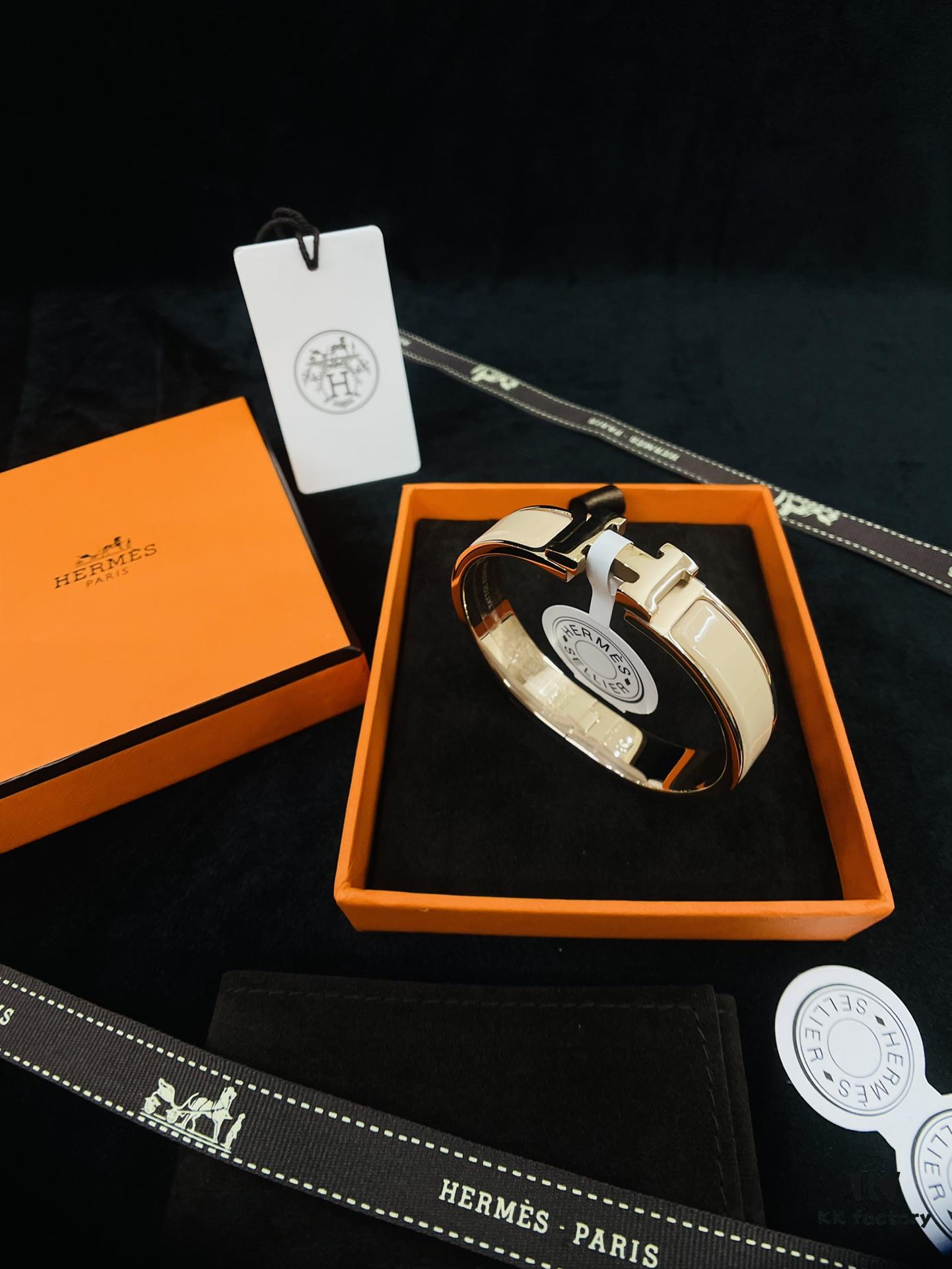 Hermès H Milk Tea
